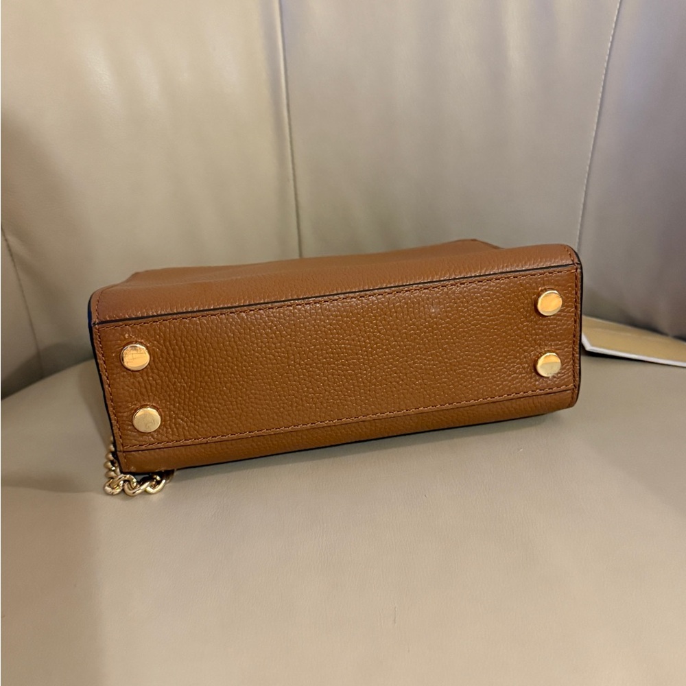 Michael Kors Gold chain Shoulder Mercer Bag Leather in Cognac Brown New - Picture 10 of 10